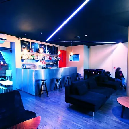 Pilot Design & Bar Порту
